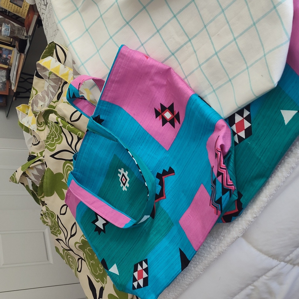 Tote/market bags for sale by Vera nonspecific colors and sizes 13x14